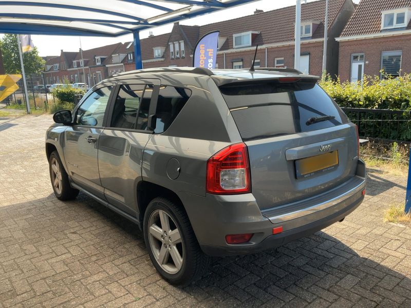 Jeep Compass 2.4 Limited 4x4 — zdjęcie 3