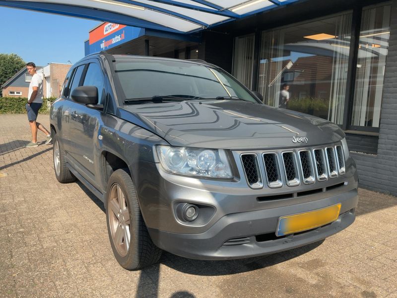 Jeep Compass 2.4 Limited 4x4 — zdjęcie 8