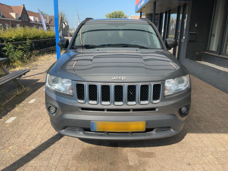 Jeep Compass 2.4 Limited 4x4 — zdjęcie 9