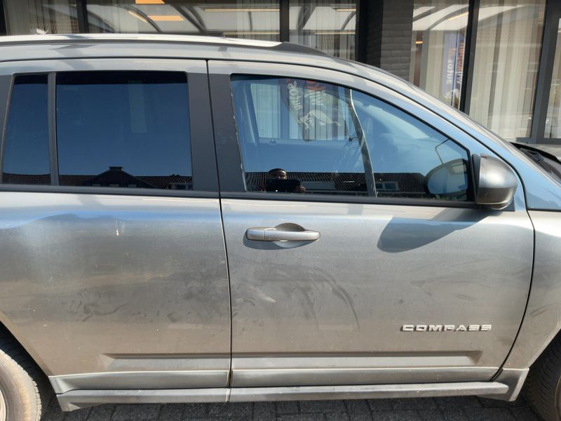 Jeep Compass 2.4 Limited 4x4 — zdjęcie 7