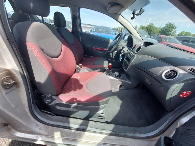 Citroen C2 1.1 Furio — zdjęcie 10