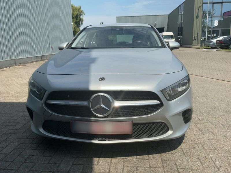Mercedes-Benz A-Klasse A 180 d 2019 – снимка 14