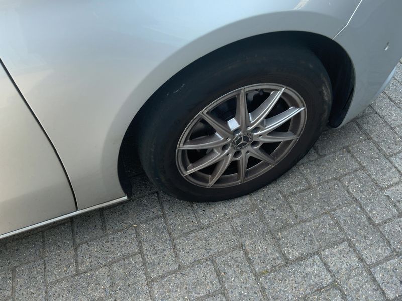Mercedes-Benz A-Klasse A 180 d 2019 – снимка 11