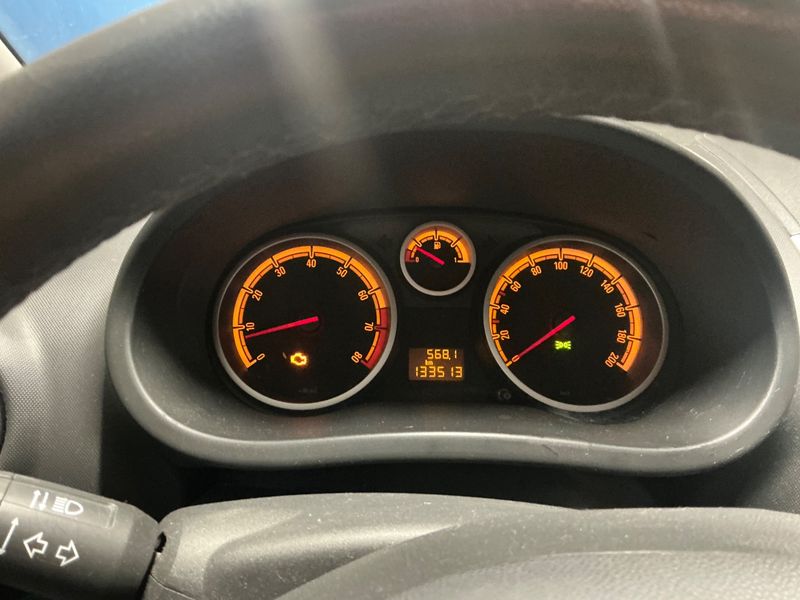 Opel Corsa 1.2 Edition 2009 – снимка 4