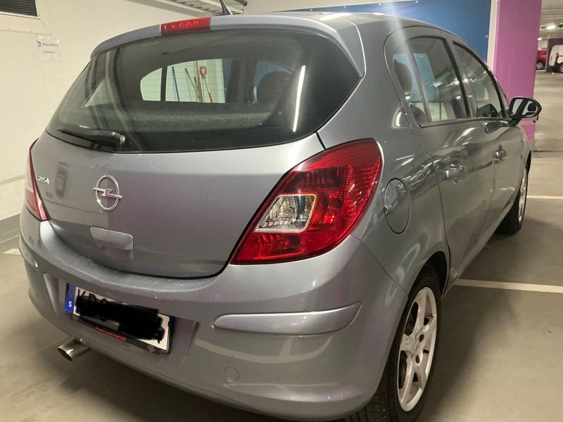 Opel Corsa 1.2 Edition 2009 – снимка 2