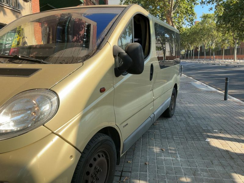 Opel Vivaro 2.5 DTI / CDTI Tour — zdjęcie 2