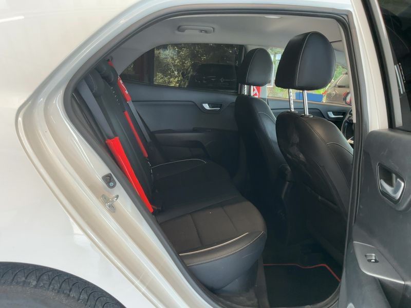 Kia Rio 1.0 TGDI GT Line — zdjęcie 14