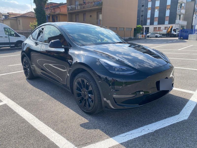 Tesla Model Y Max Range Dual AWD AWD — zdjęcie 6