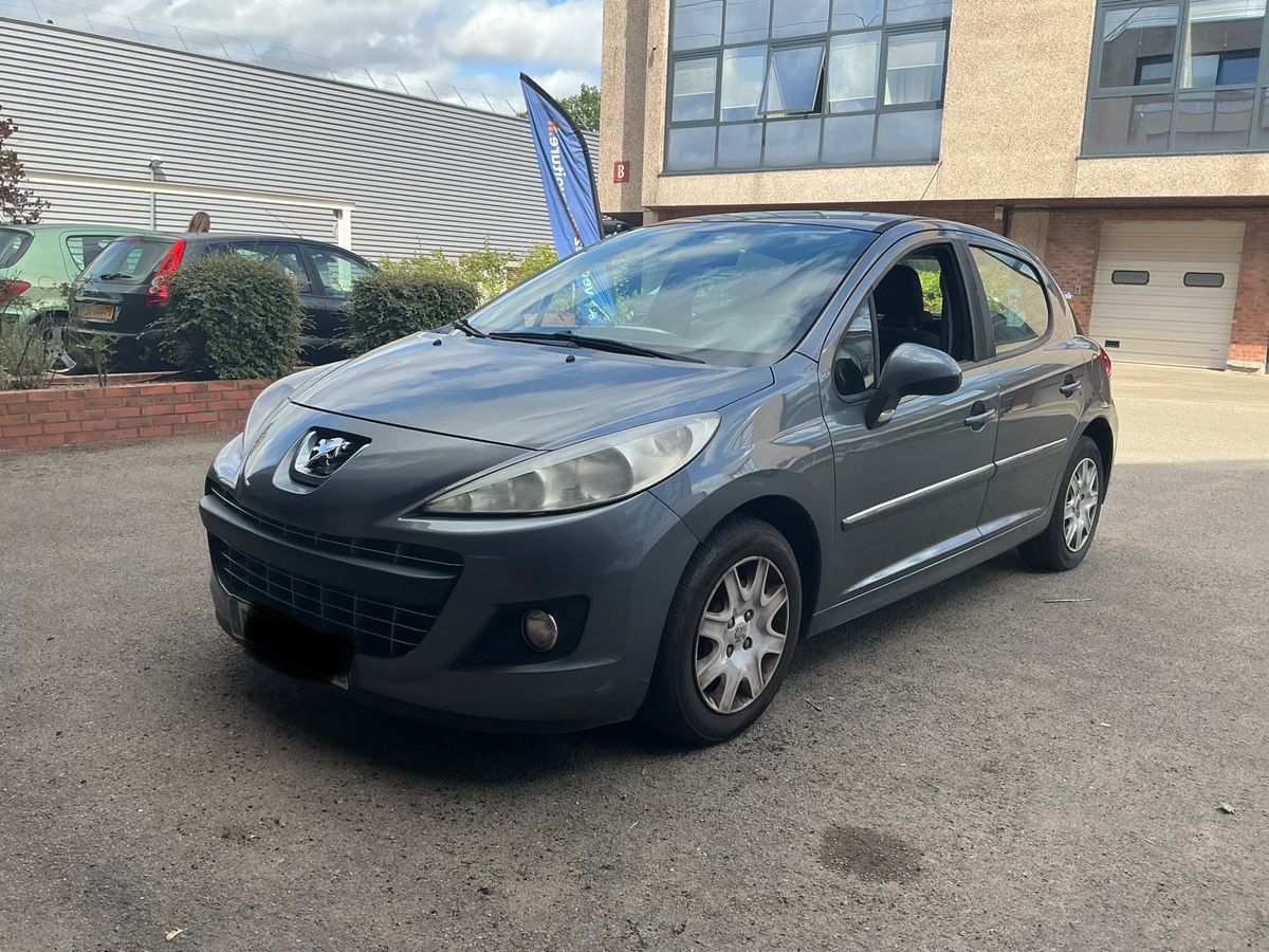 Peugeot 207 2011