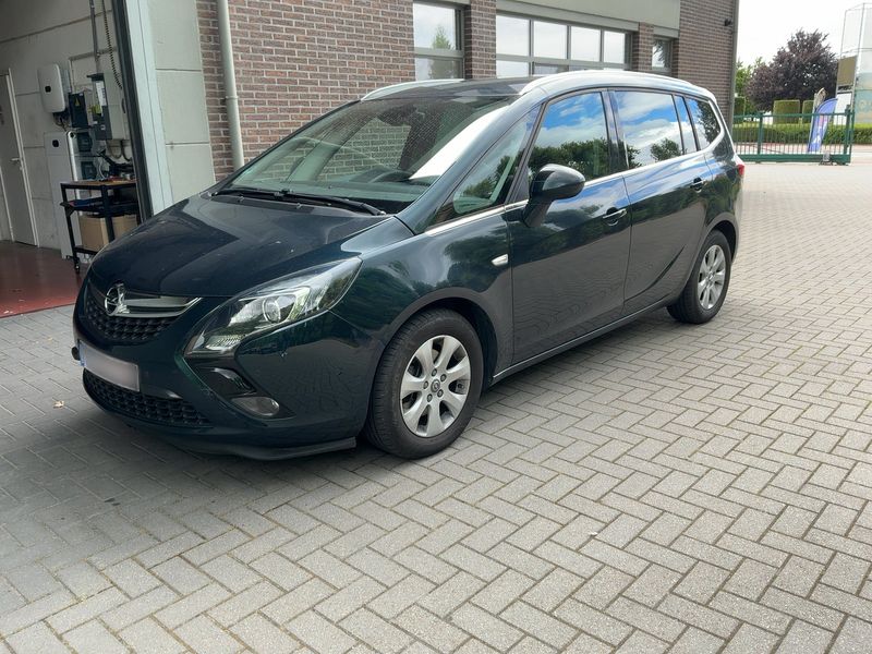Opel Zafira Tourer 1.6 CDTI Cosmo Pack 2015 – снимка 2