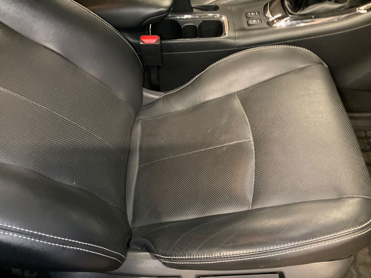 Nissan Pulsar 2018 — photo 38