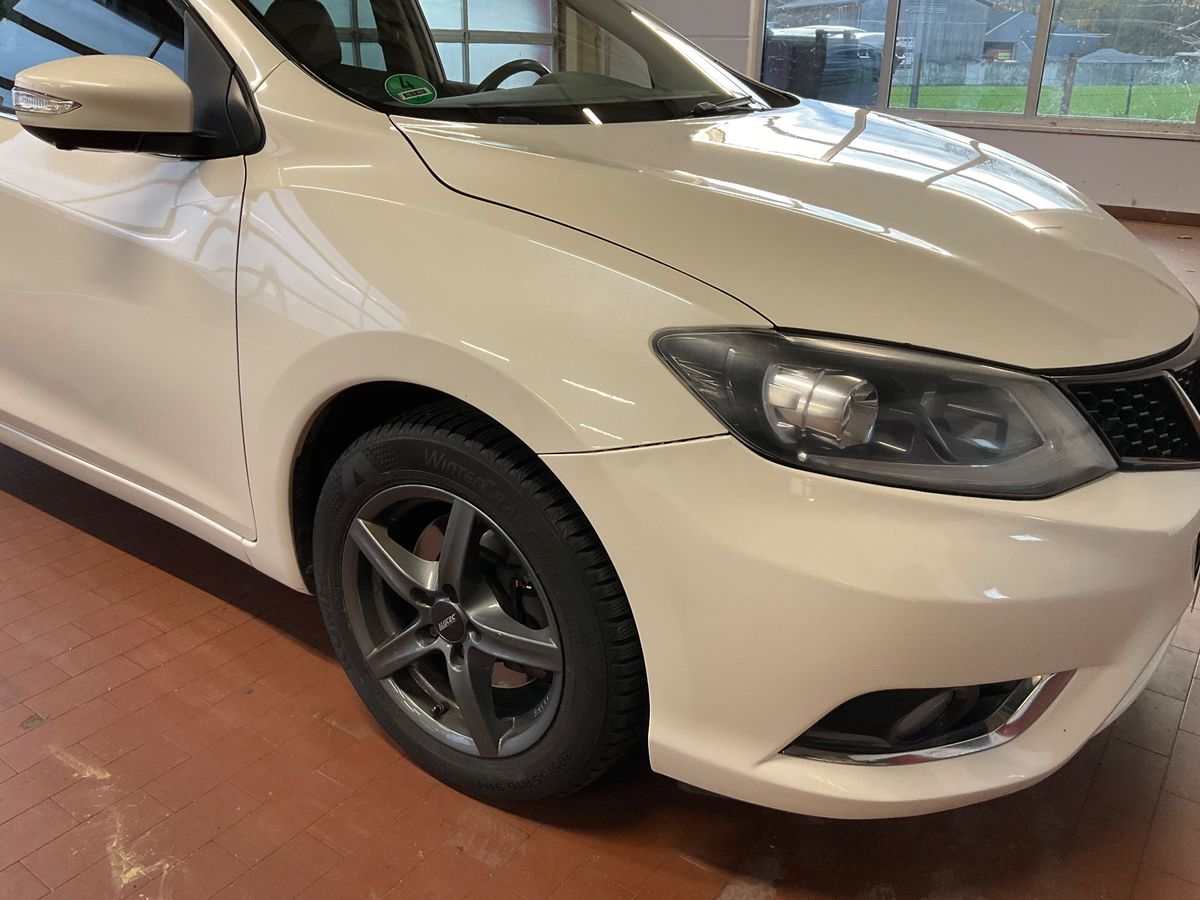 Nissan Pulsar 2018 — photo 13