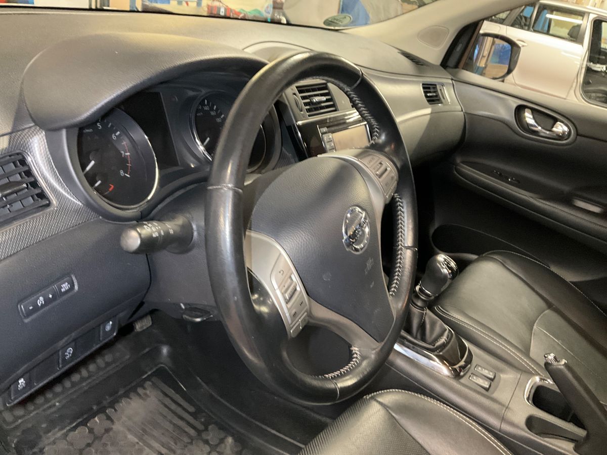 Nissan Pulsar 2018 — photo 40