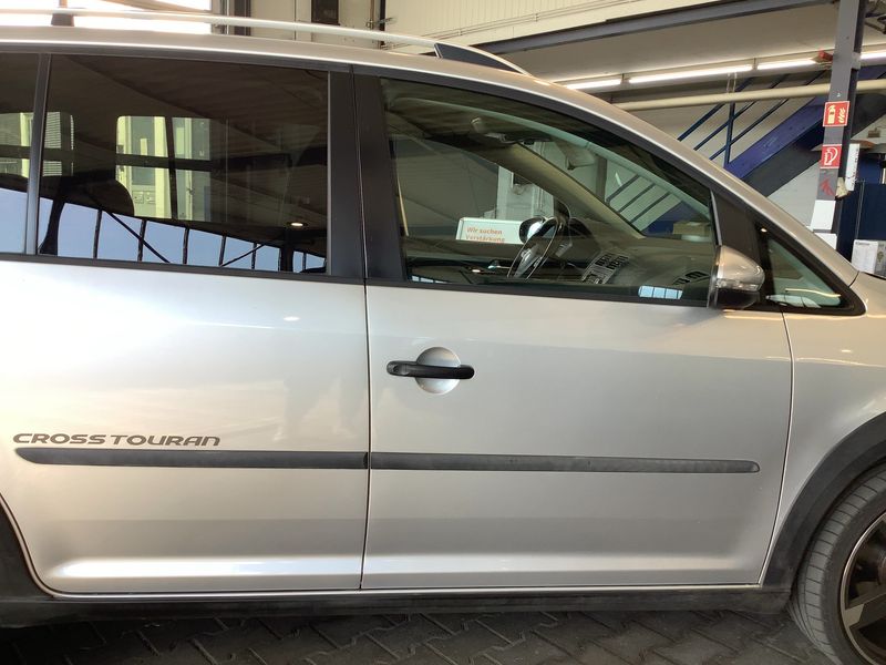 Volkswagen Touran 1.4 TSI CrossTouran — zdjęcie 7