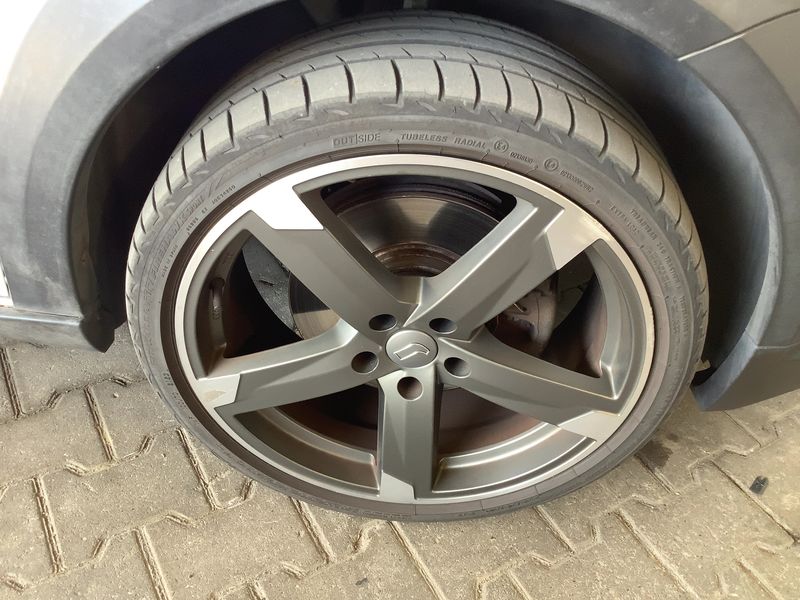 Volkswagen Touran 1.4 TSI CrossTouran 2011 – снимка 11
