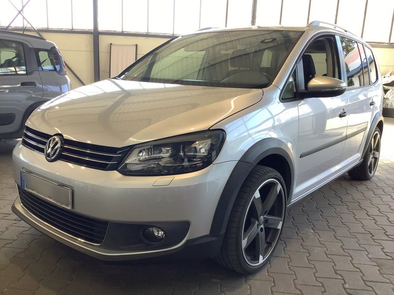 Volkswagen Touran 1.4 TSI CrossTouran