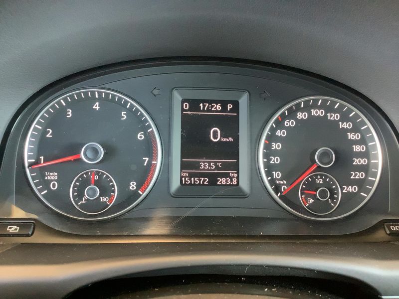 Volkswagen Touran 1.4 TSI CrossTouran — zdjęcie 13