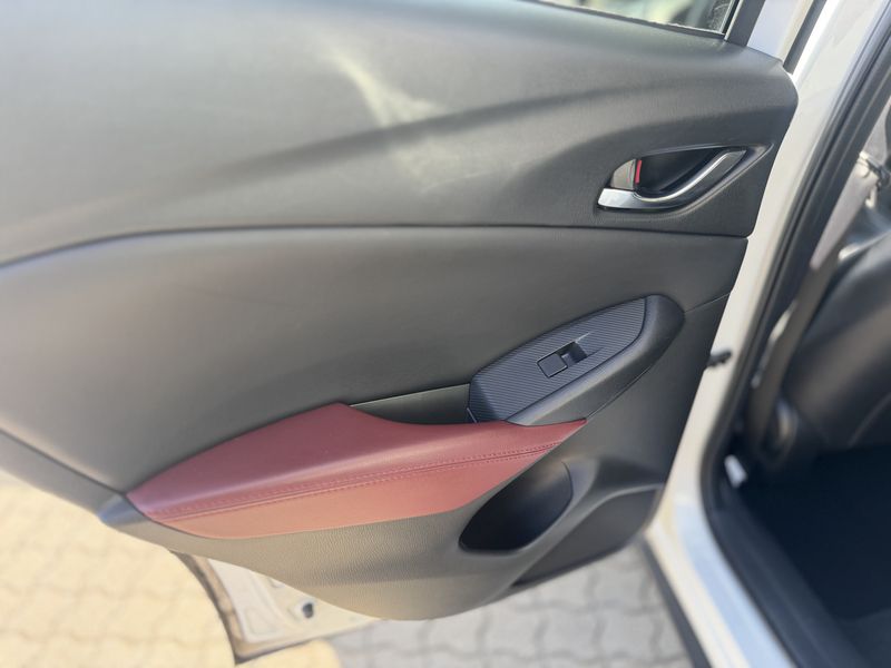 Mazda CX-3 2.0 Sports-Line — zdjęcie 17