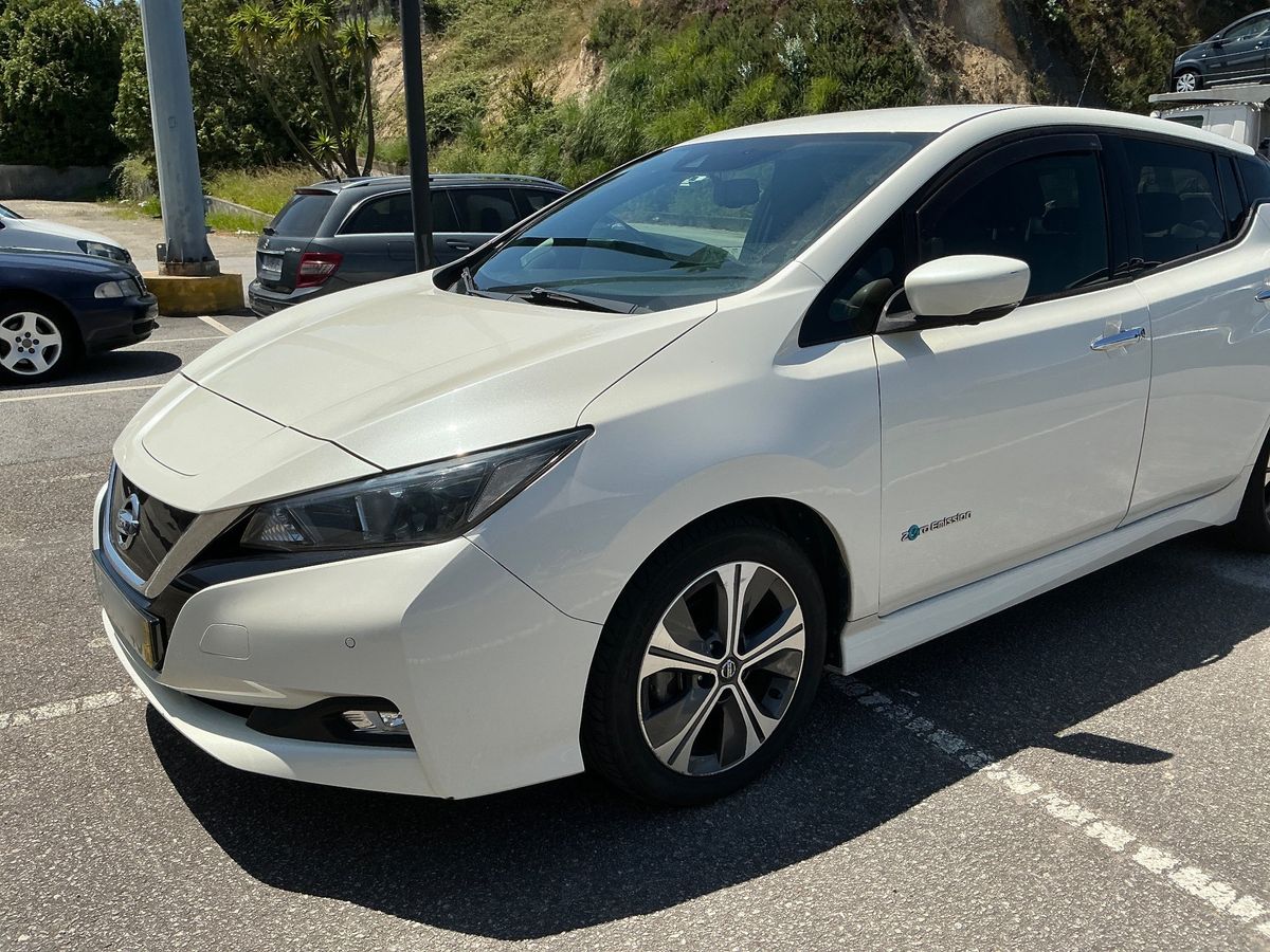 Nissan Leaf electric drive 110 kW N-Connecta