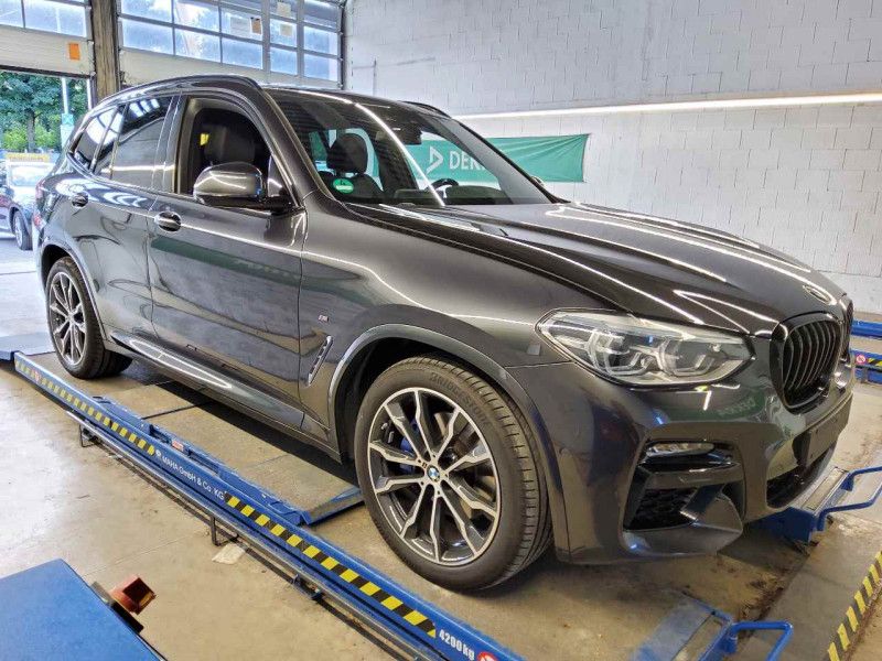 BMW X3 M40i