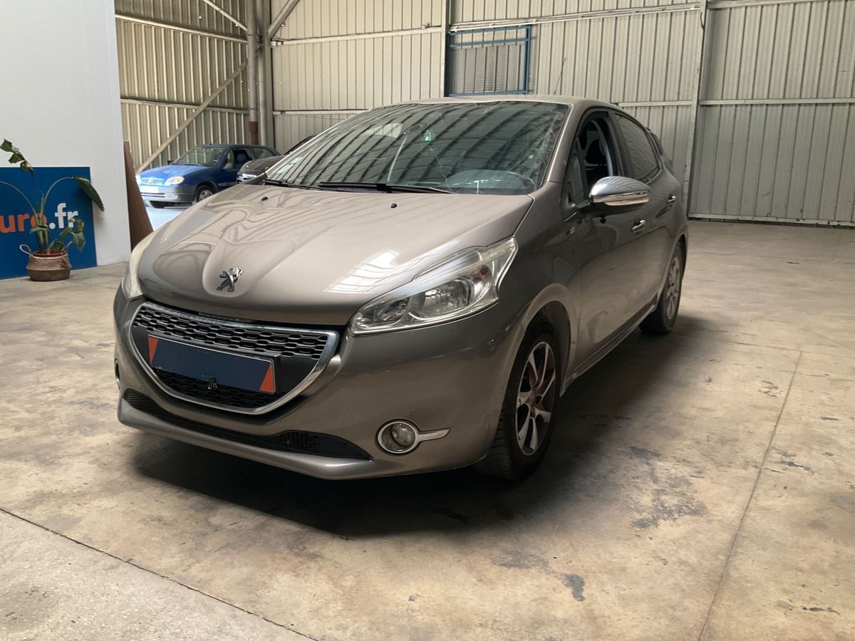 Peugeot 208 2014