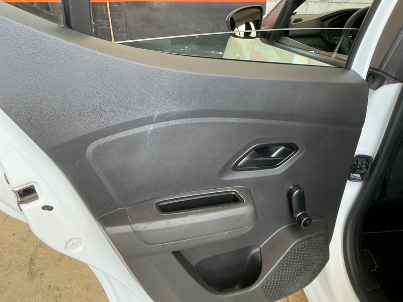 Dacia Sandero 1.0 TCe LPG Essential 2024 – снимка 23