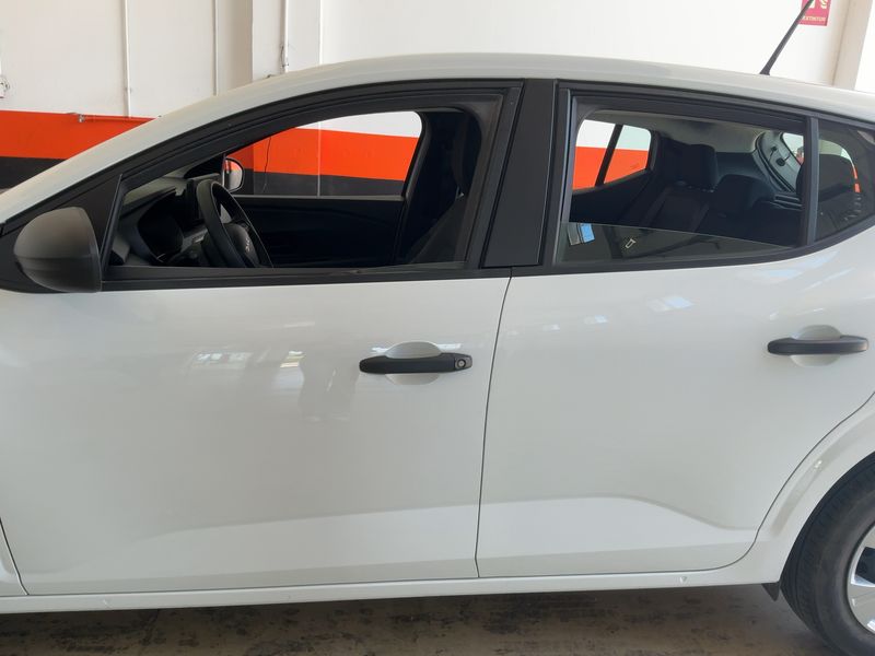 Dacia Sandero 1.0 TCe LPG Essential 2024 – снимка 4