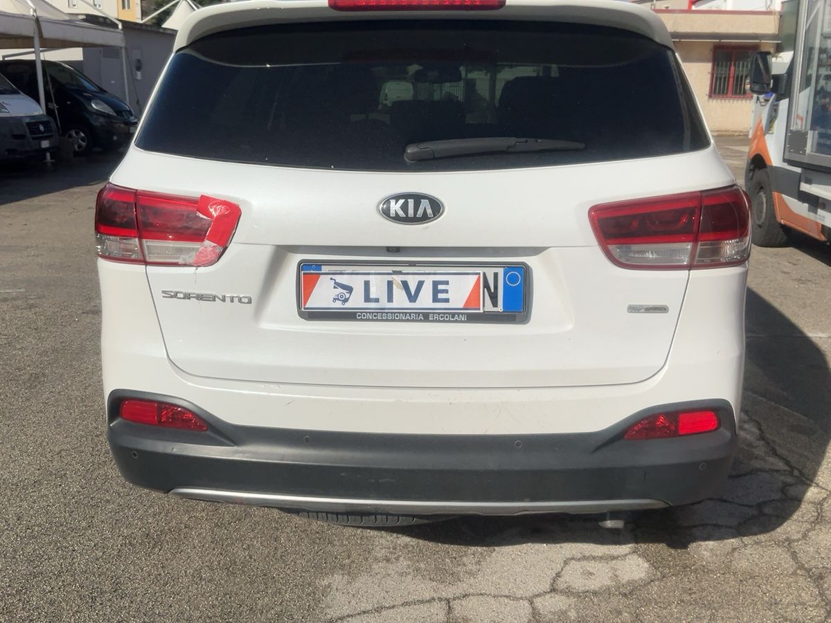 Kia Sorento 2017 — photo 8