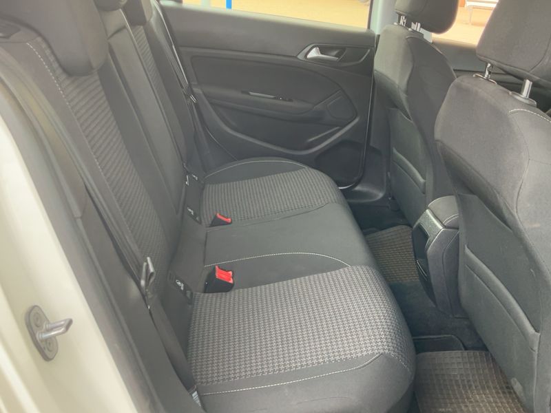 Peugeot 308 1.5 Blue-HDi Business 2019 – снимка 19