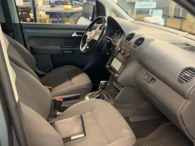 Volkswagen Caddy 2.0 TDI Trendline 4Motion 2011 – снимка 17