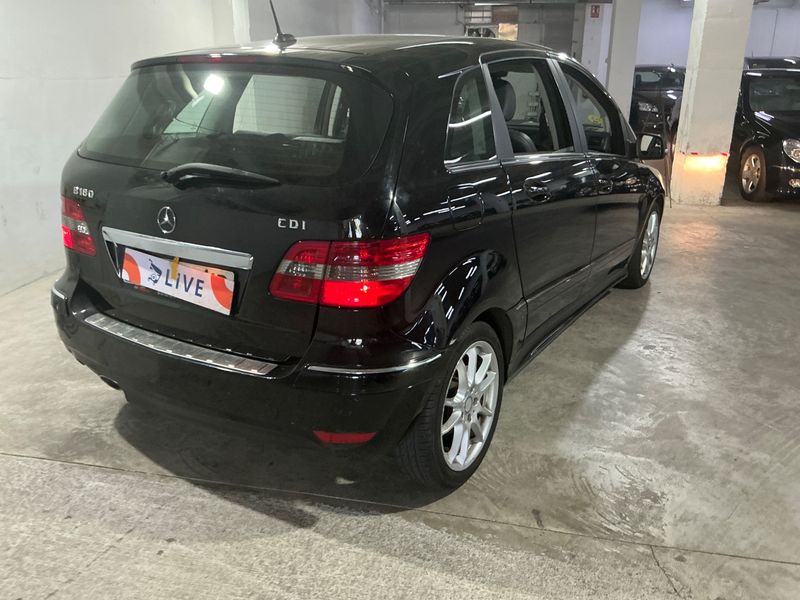 Mercedes-Benz B-Klasse B 180 CDI — zdjęcie 2