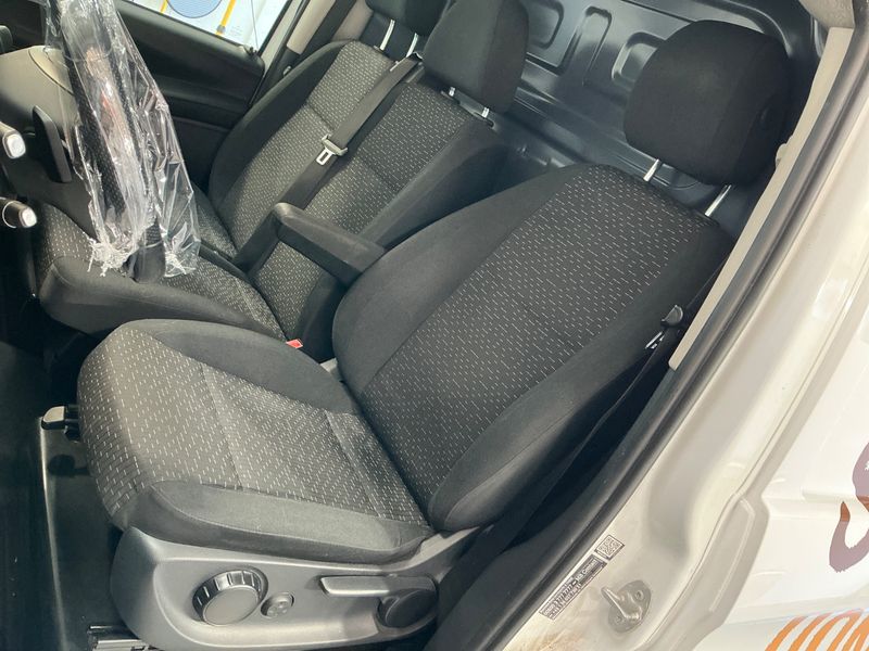 Mercedes-Benz Vito 114 CDI RWD lang 2021 – снимка 24