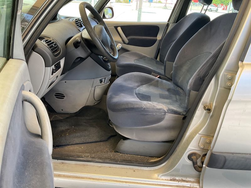 Citroen Xsara Picasso 2.0 HDi X — zdjęcie 3
