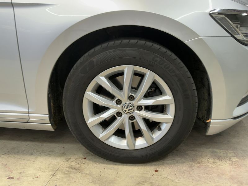 Volkswagen Passat 2.0 TDI Comfortline BlueMotion Tech 2019 – снимка 11
