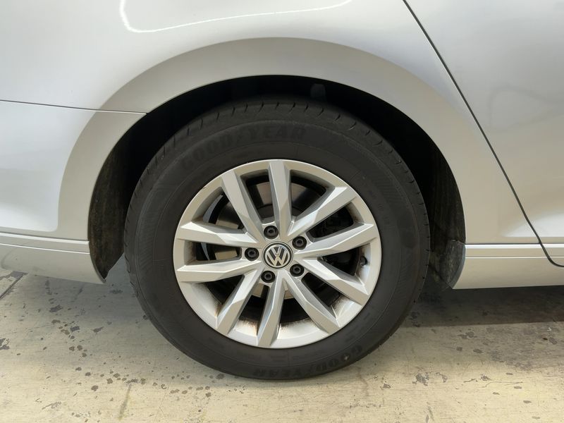 Volkswagen Passat 2.0 TDI Comfortline BlueMotion Tech 2019 – снимка 9
