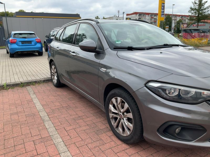Fiat Tipo 1.4 Turbo Lounge — zdjęcie 8