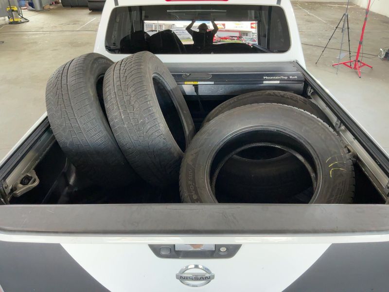 Nissan NP300 Pick-up 2.3 dCi N-Connecta Double Cab 4x4 — zdjęcie 10