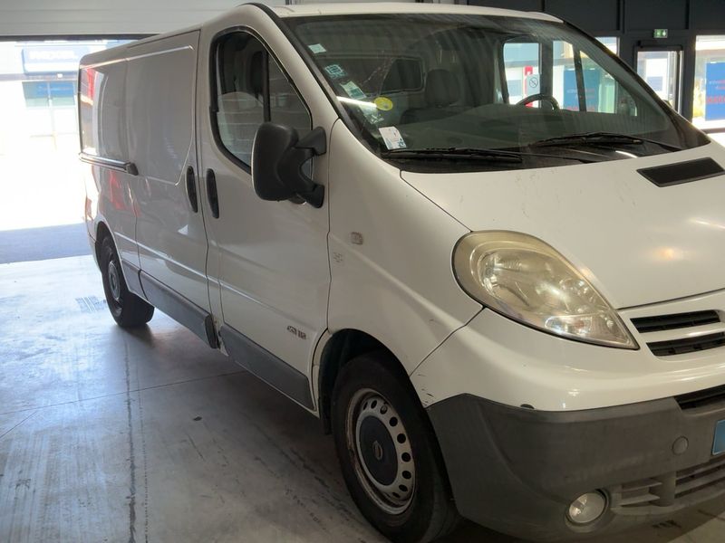 Nissan Primastar 2.0 dCi Kasten L1H1 2.7t — zdjęcie 8