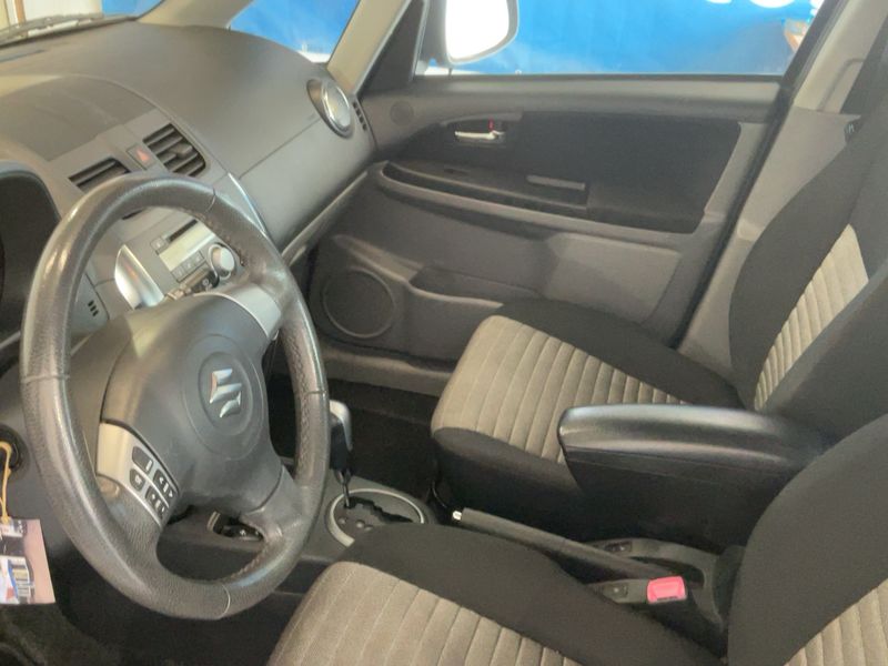 Suzuki SX4 1.6 Comfort — zdjęcie 11