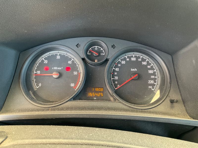 Opel Zafira 1.7 CDTI Essentia — zdjęcie 4