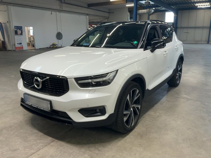 Volvo XC40 2.0 T5 R-Design AWD