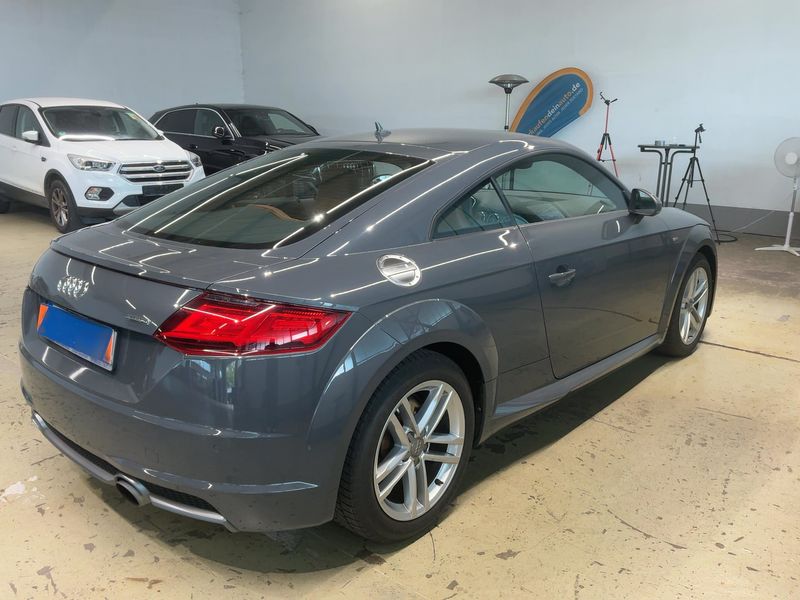 Audi TT 2.0 TFSI quattro Coupe — zdjęcie 6