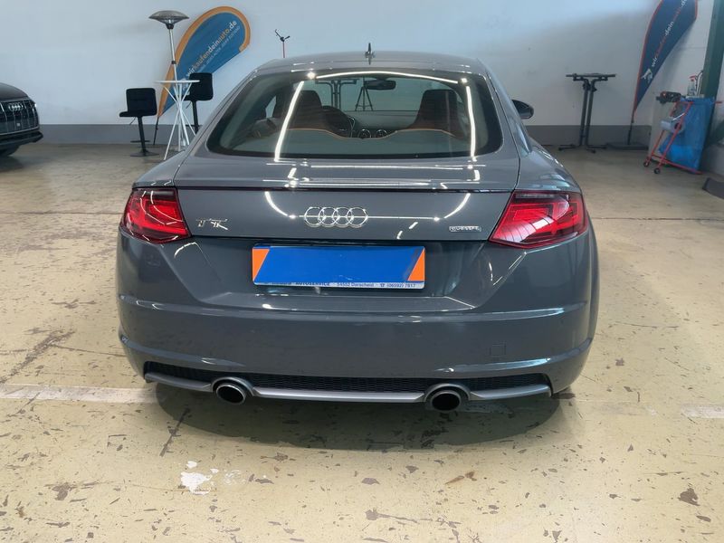 Audi TT 2.0 TFSI quattro Coupe — zdjęcie 5