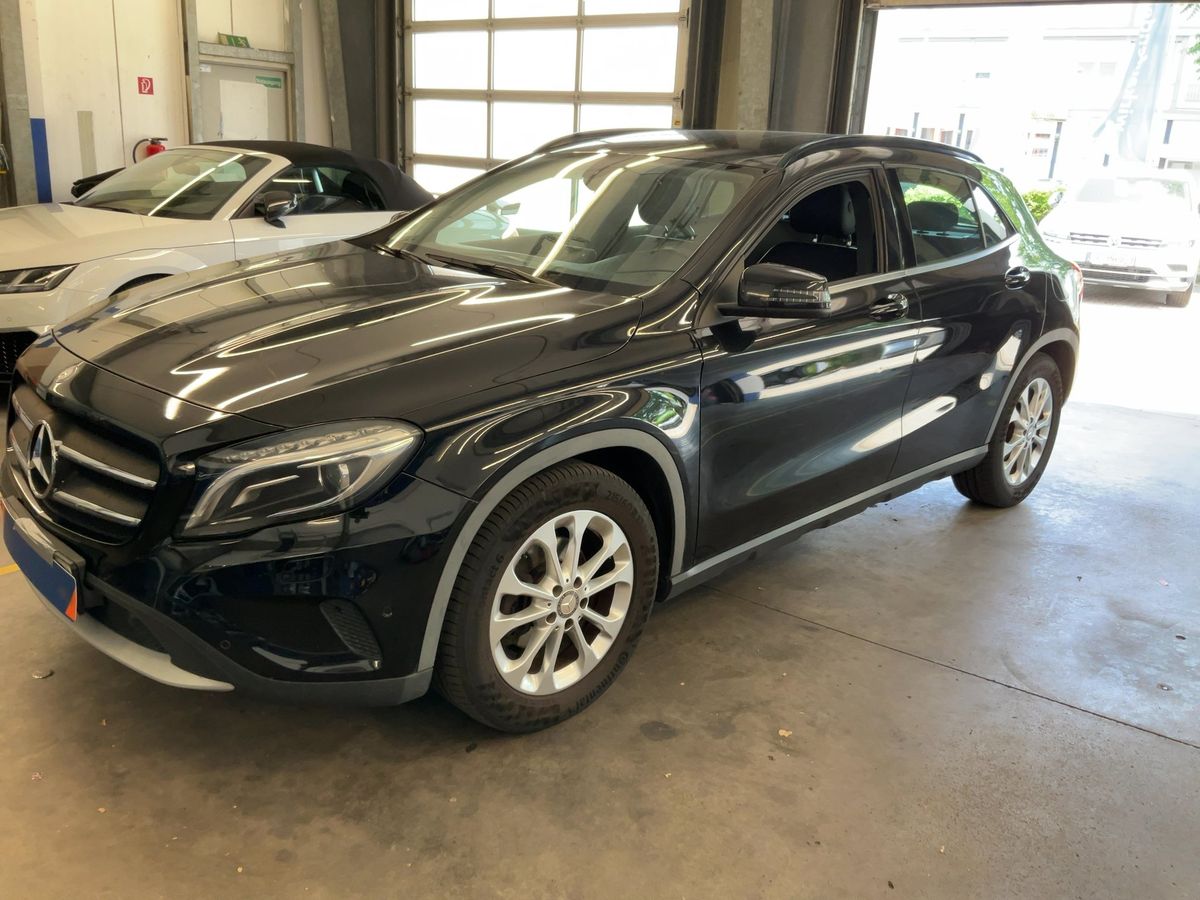 Mercedes-Benz GLA-Klasse 2014
