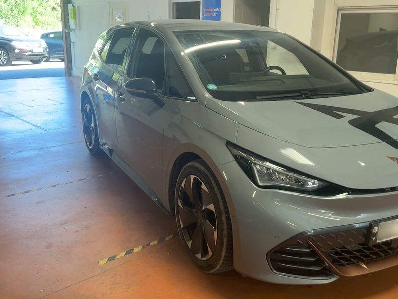 Cupra Born electric drive 170 kW VZ — zdjęcie 8