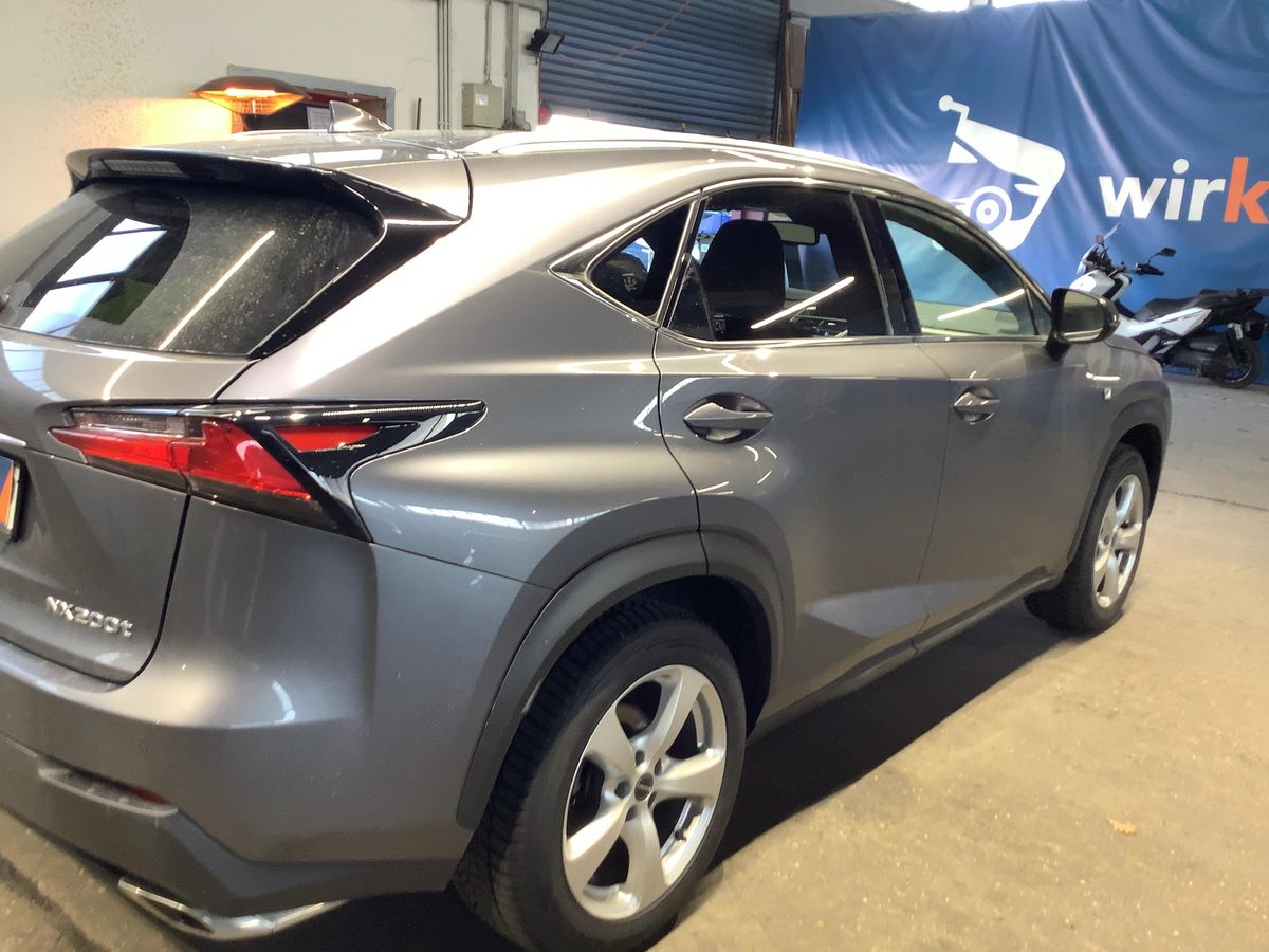 Lexus NX-Serie 2016 — photo 9