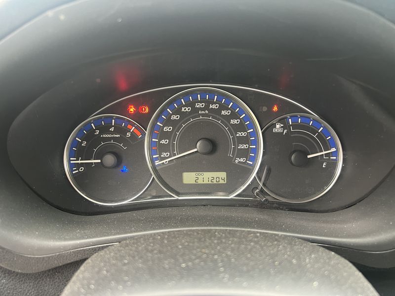 Subaru Impreza 2.0 Diesel Active 4WD — zdjęcie 12