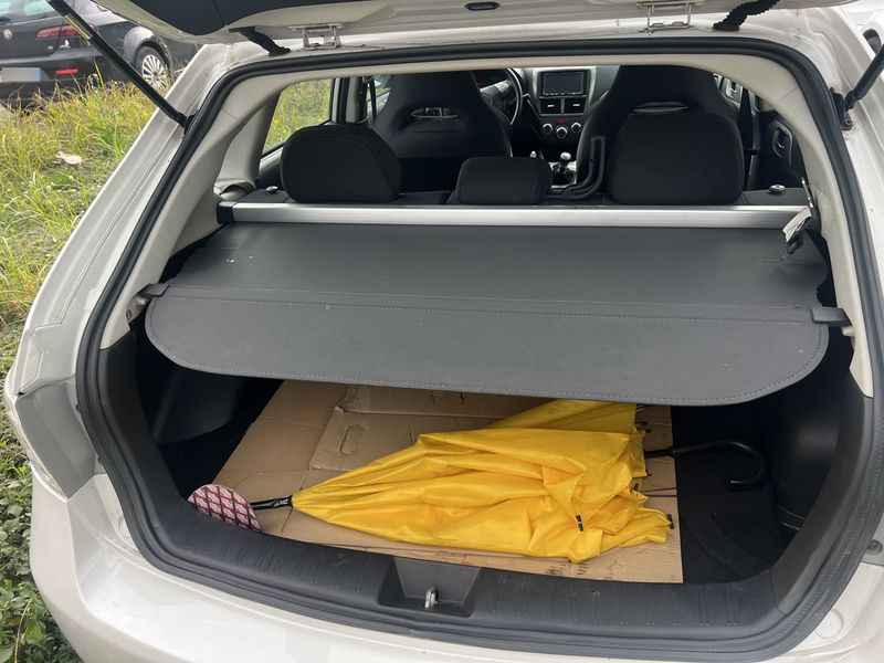 Subaru Impreza 2.0 Diesel Active 4WD — zdjęcie 9