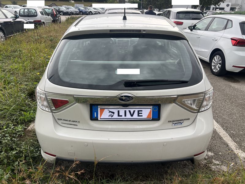 Subaru Impreza 2.0 Diesel Active 4WD — zdjęcie 4