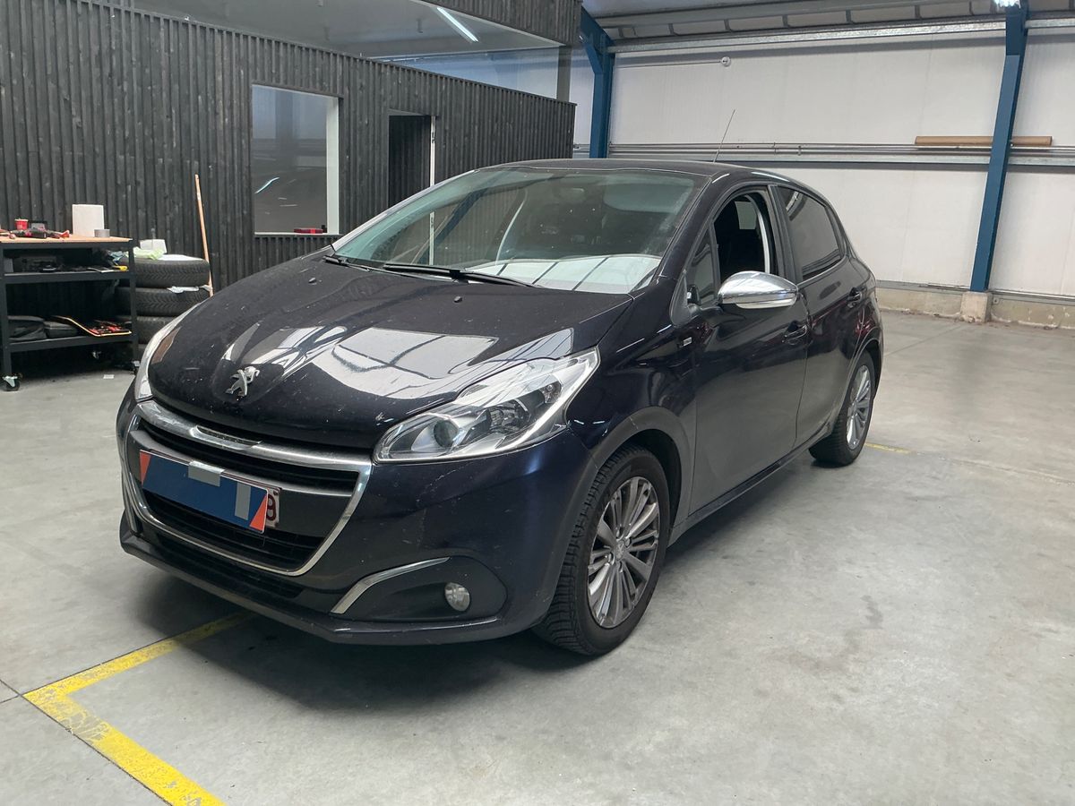 Peugeot 208 2016